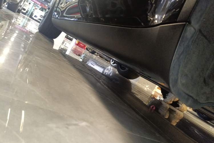 Used Tesla Model Y 2023 Rear-Wheel-Drive Version
