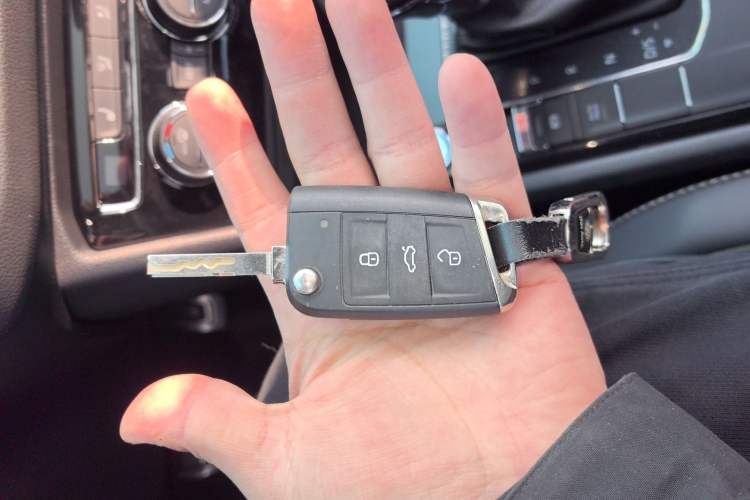 Used Volkswagen Tiguan L 2021 330TSI Automatic Two-Wheel Drive R-Line Enhanced Edition