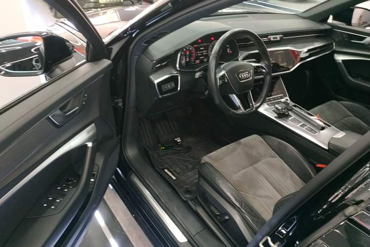 Used Audi A6L 2019 40 TFSI Luxury Dynamic Model
