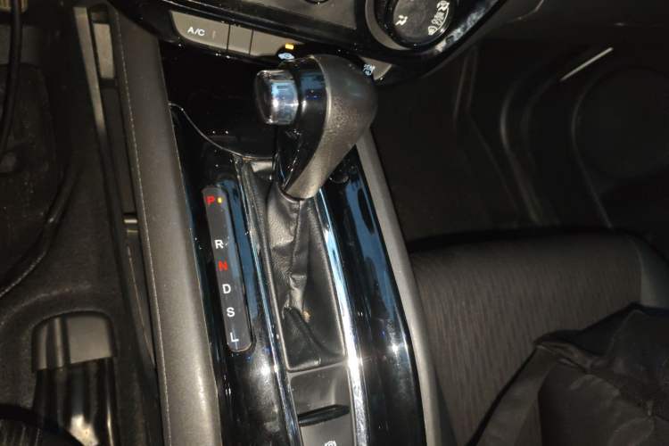 Used Honda Vezel 2019 1.5L CVT Pioneer Edition China VI
