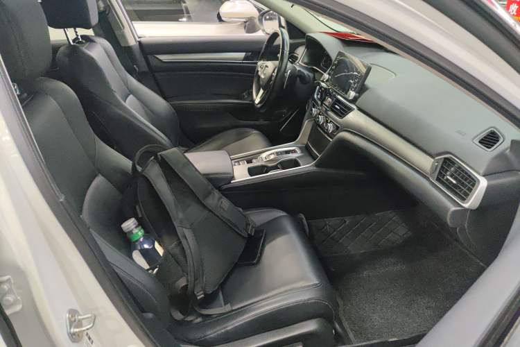 Used Honda Accord 2018 Rui Hybrid 2.0L Rui Ling Edition China VI
