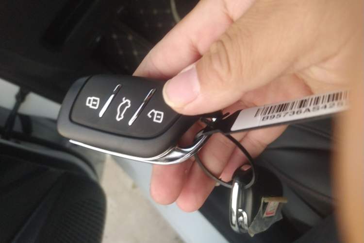 Used Roewe i5 2023 1.5L CVT Luxury Edition
