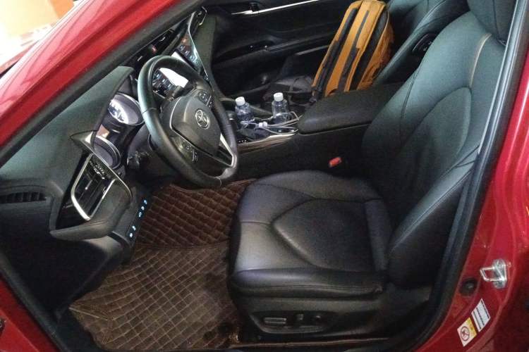 Used Toyota Camry 2018 2.0G Luxury Edition
