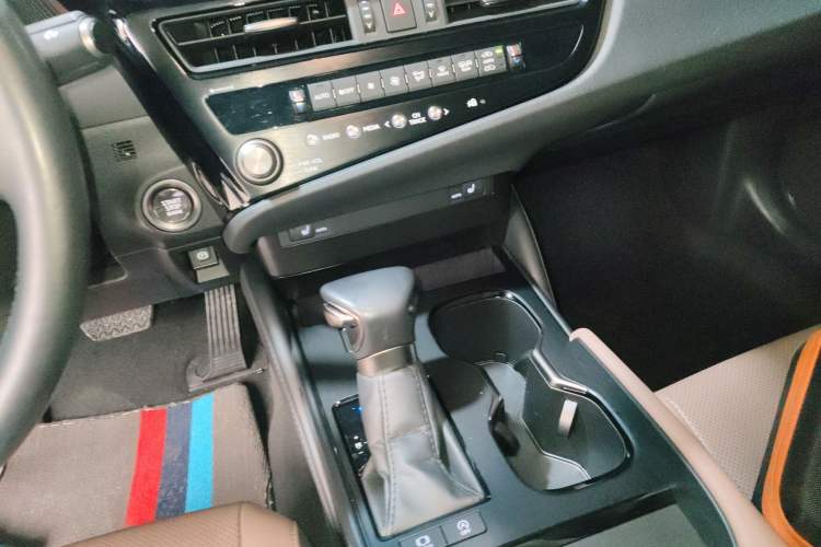 Used Lexus ES 2022 200 Excellence Edition
