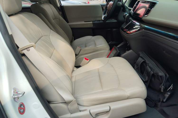 Used Honda Odyssey 2015 Revised 2.4L Luxury Edition