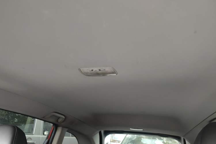 Used Honda Jade 2013 1.8L automatic Comfort version 5 seats
