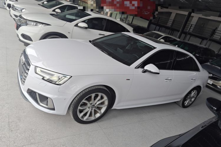 Used Audi A4L 2019 40 TFSI Fashion Edition China VI Emission Standard
