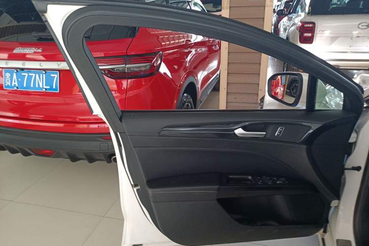 Used Ford Mondeo 2017 EcoBoost 200 Stylish Model
