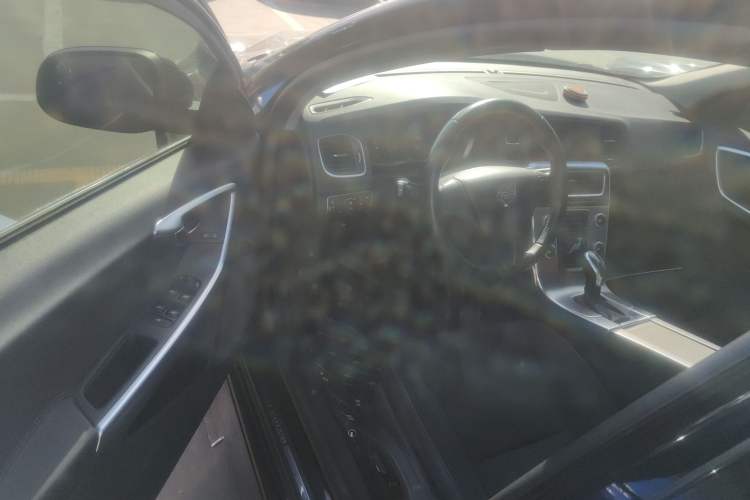 Used Volvo S60 2015 S60L 2.0T Smart Drive Edition
