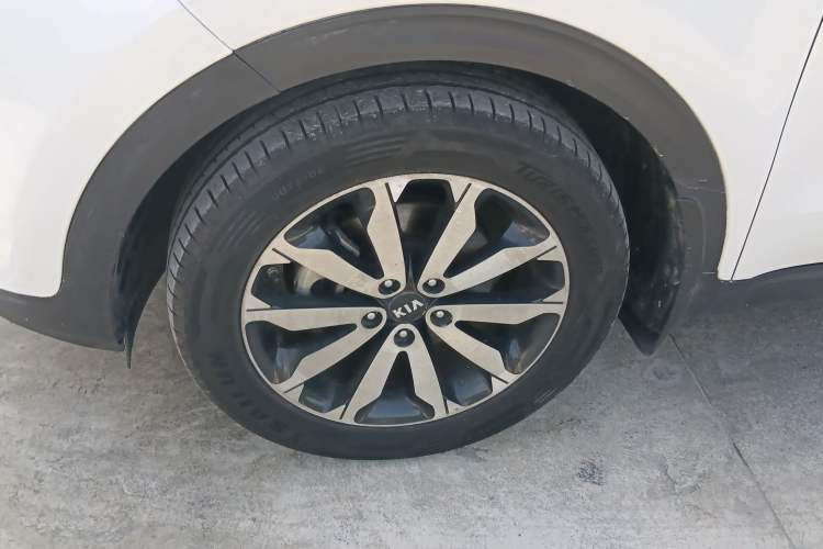 Used Kia KX5 2017 1.6T Automatic Two-Wheel Drive 15th Anniversary Special Edition DLX