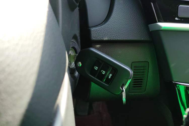 Used Honda Spirior 2015 2.0L Prestige Edition
