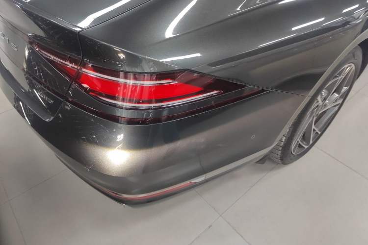 Used Genesis G90 2023 Flagship Edition
