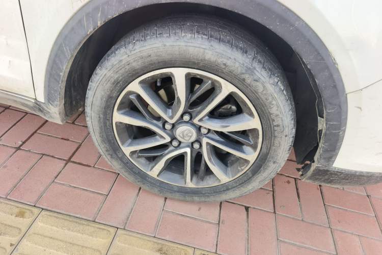 Used Baojun 730 2017 1.5T DCT Flagship Model 7 Seats China V Emission Standard