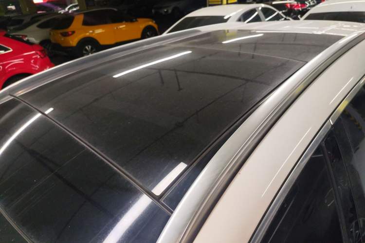 Used Mercedes-Benz GLC 2019 GLC 260 L 4MATIC Dynamic Model