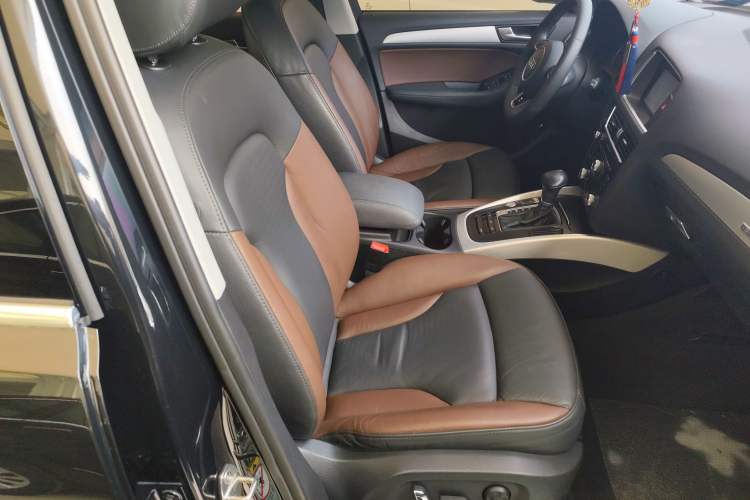 Used Audi Q5 2017 Plus 40 TFSI Technology Model