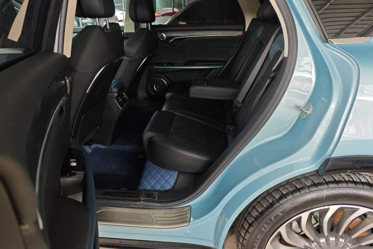 Used VOYAH FREE 2021 Four-Wheel Drive Standard Range-Extended Exclusive Luxury Package
