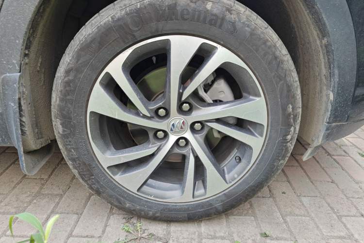 Used Buick Envision 2023 Encore S 552T Two-Wheel Drive Luxury Model
