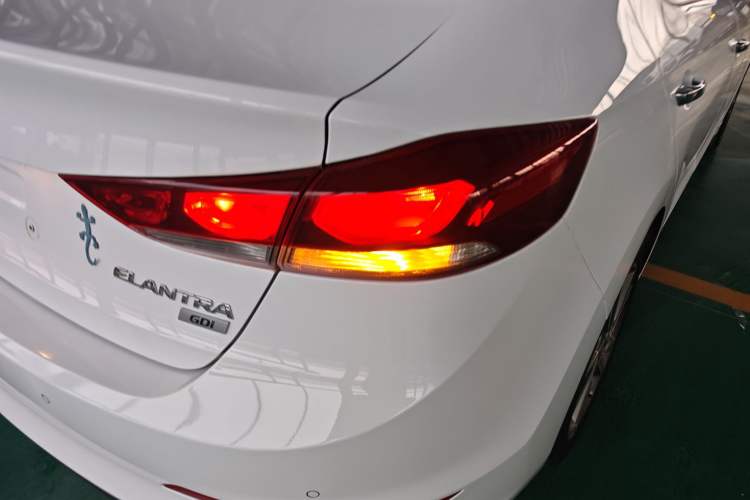 Used Hyundai Elantra 2016 1.6L Automatic ZhiXuan – Elite Version
