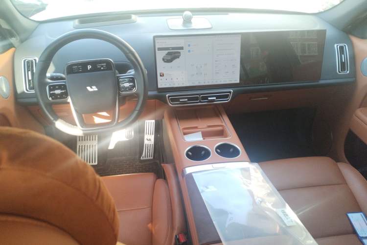 Used Li Auto L7 2023 Air model
