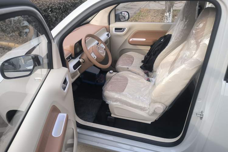 Used Wuling Hongguang MINIEV 2024 3rd Generation 215km Youth Edition
