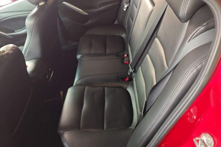 Used Mazda Atenza 2015 2.0L Blue Sky Fashion Edition