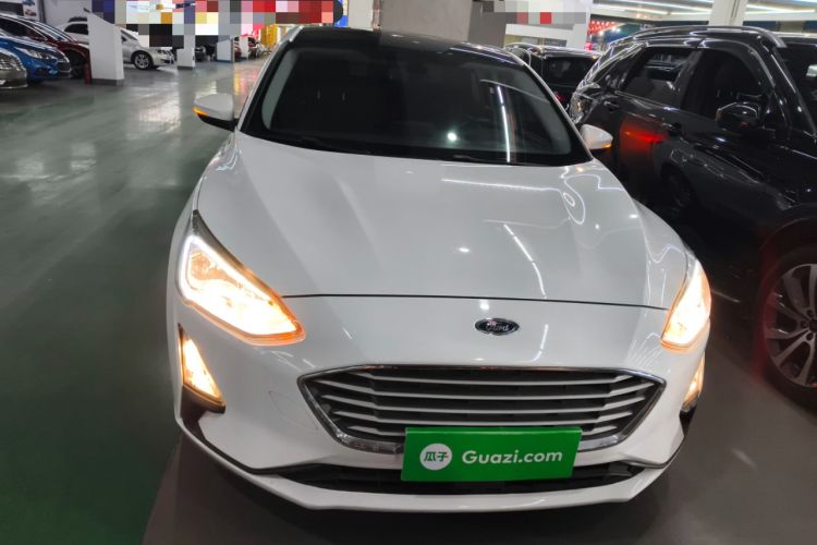 Used Ford Focus 2019 Sedan EcoBoost 180 Automatic Trend Edition