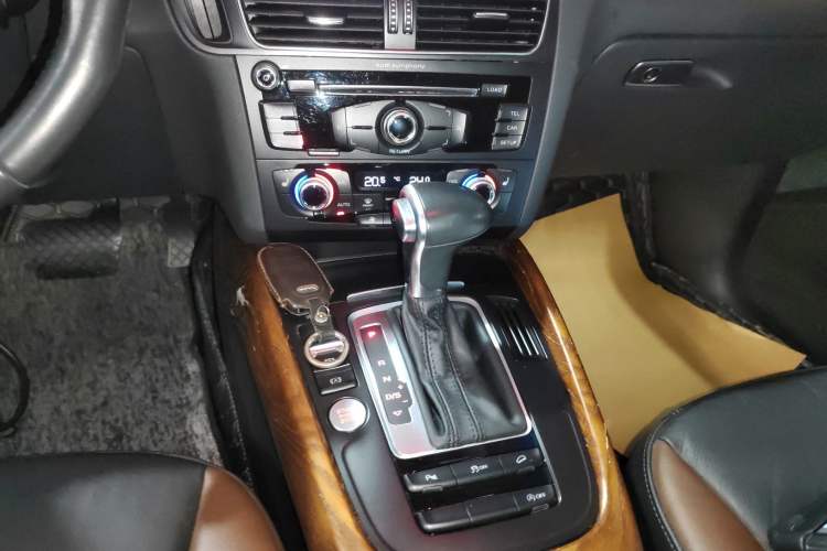 Used Audi Q5 2017 Plus 40 TFSI Technology Model