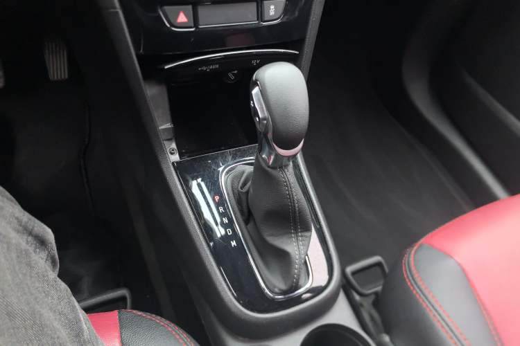 Used Buick Encore 2017 18T Automatic Two-Wheel Drive Urban Leading Model
