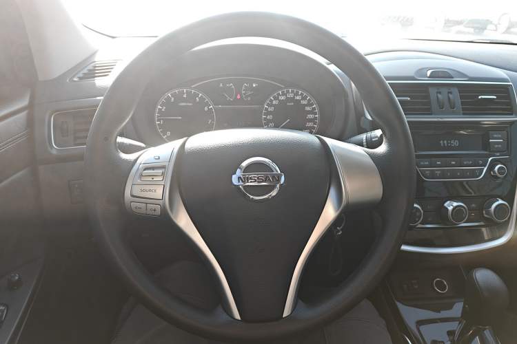 Used Nissan Tiida 2021 1.6L CVT Cool Edition
