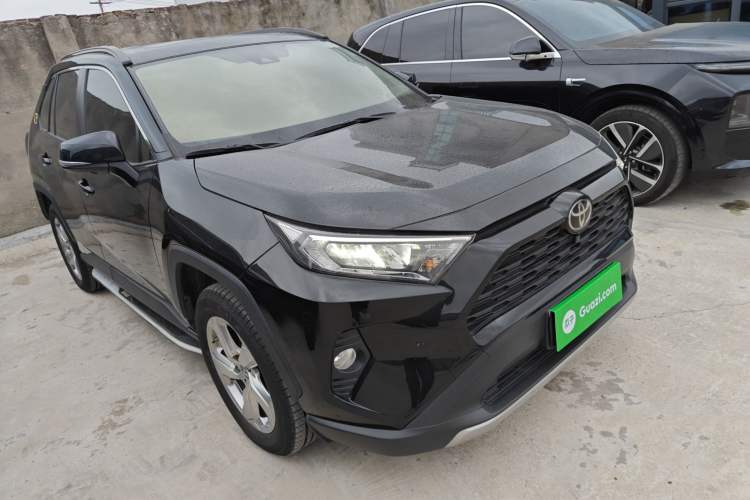Used Toyota RAV4 2020 2.0L CVT Two-Wheel Drive Fashion PLUS Edition
