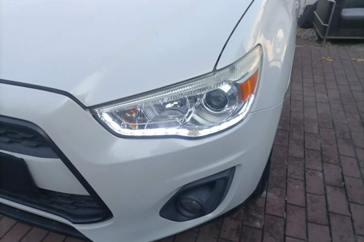 Used Mitsubishi ASX 2013 2.0L CVT Two-Wheel Drive Elite Edition
