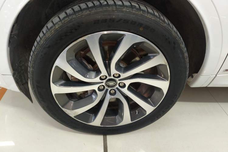 Used Land Rover Discovery Sport 2020 249 PS R-Dynamic Performance Edition
