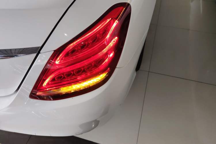 Used Mercedes-Benz C-Class 2017 Restyled C 180 L Fashion Edition Sport Version