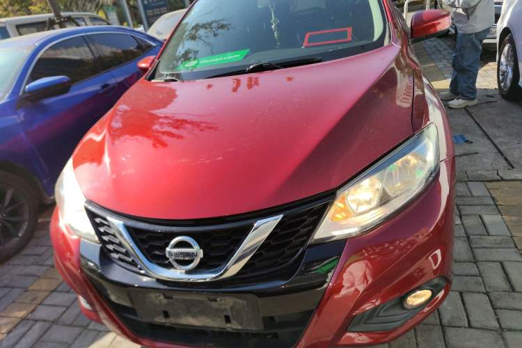 Used Nissan Tiida 2016 1.6L CVT Cool Dynamic Edition
