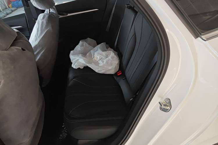 Used Geely Auto Preface 2025 Dongfang Yao 1.5TD Fuyao Edition
