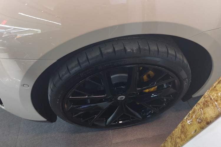 Used  SU7 2024 Four-Wheel Drive Ultra-Long Range Advanced Intelligent Driving Max Edition
