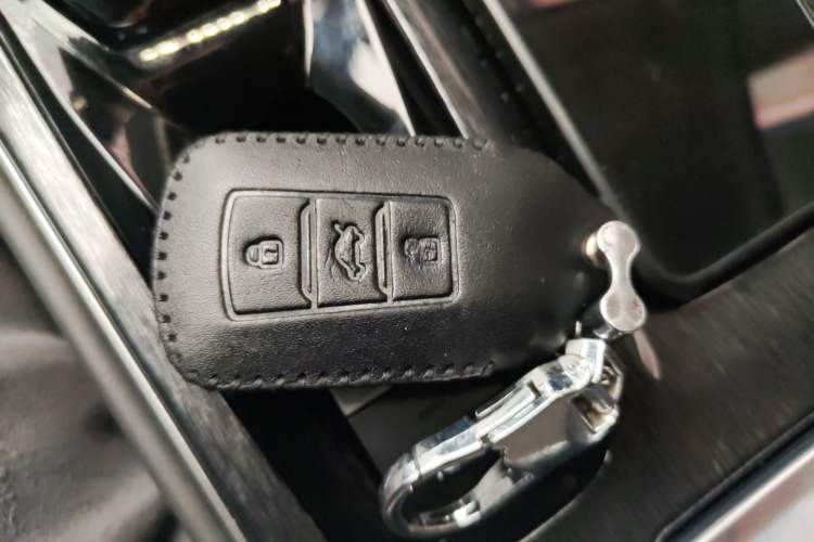 Used Dongfeng Aeolus Yixuan MAX 2021 1.5T Super Cool Dad Edition
