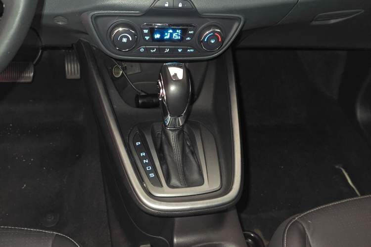 Used Ford Escort 2017 Happiness Edition 1.5L Automatic Fashion Version