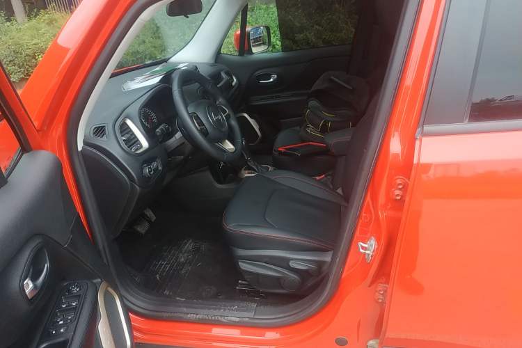 Used  Renegade 2017 180T Automatic High-Energy Version
