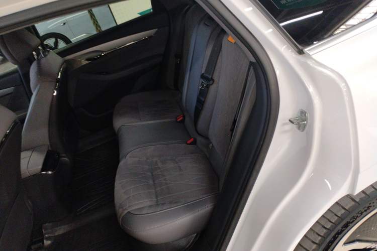 Used VOYAH PASSION 2023 Four-Wheel Drive Flagship Edition