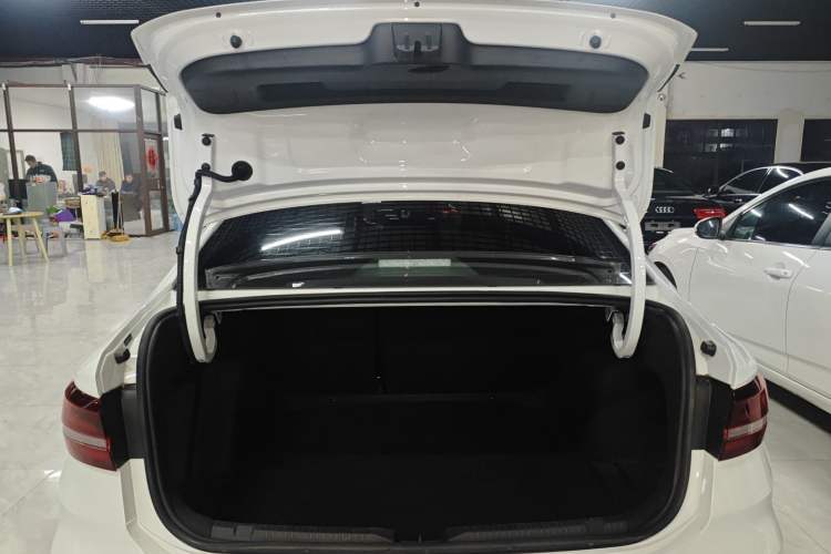 Used Volkswagen Lavida 2023 300TSI DSG Starry Sky Leading Edition
