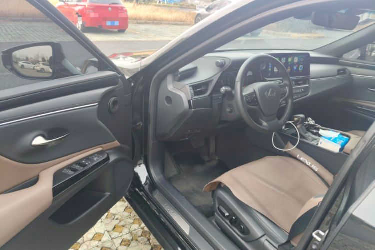 Used Lexus ES 2022 300h Excellence Edition