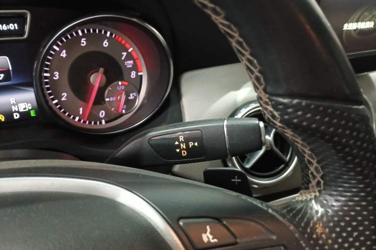 Used Mercedes-Benz GLA 2015 GLA 200 Fashion Model
