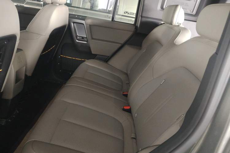 Used  V23 2025 501 Four-Wheel Drive Intelligent Driving Version
