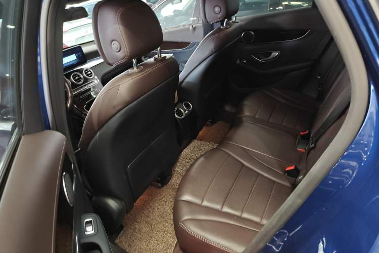 Used Mercedes-Benz GLC 2017 GLC 260 4MATIC Dynamic Edition
