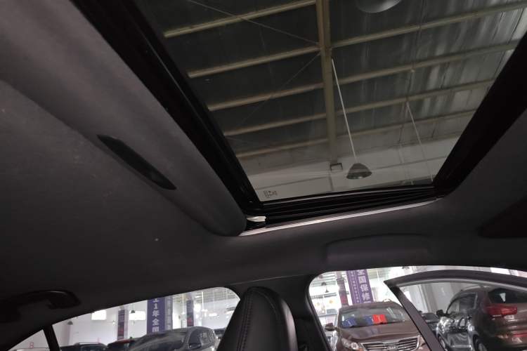 Used Toyota Levin 2022 185T CVT Luxury Edition
