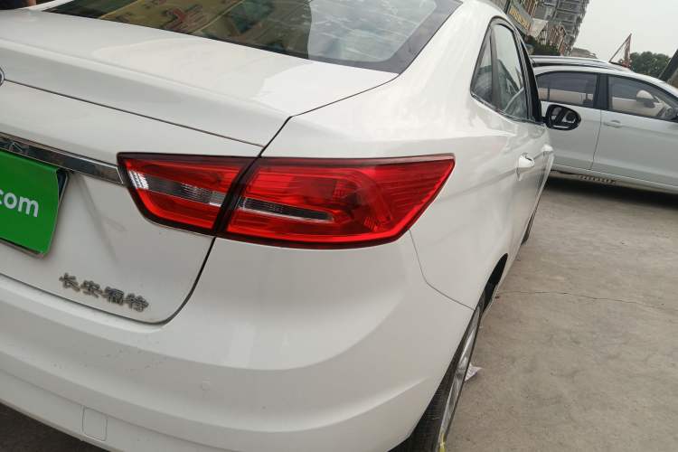 Used Ford Escort 2015 1.5L Automatic Fashion Model