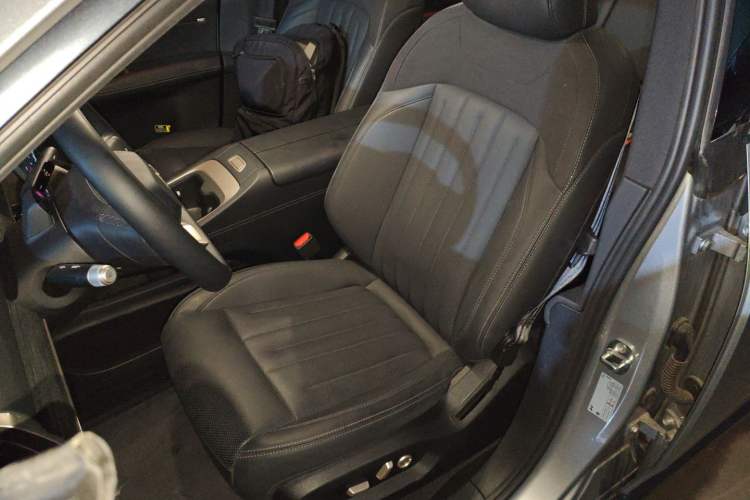 Used ONVO L60 2024 60 kWh Rear-Drive Version
