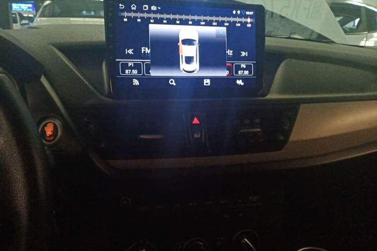 Used BMW X1 2013 sDrive18i Fashion Model
