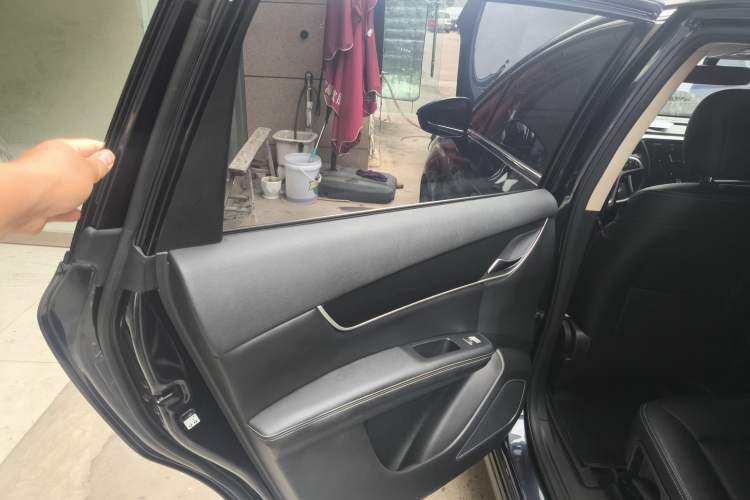 Used BYD Song MAX 2017 1.5T Automatic Smart Connect Elite 7-Seater
